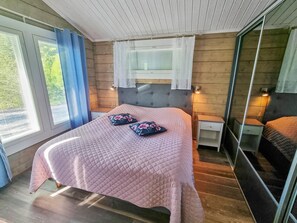 2 habitaciones, cuna de viaje y internet