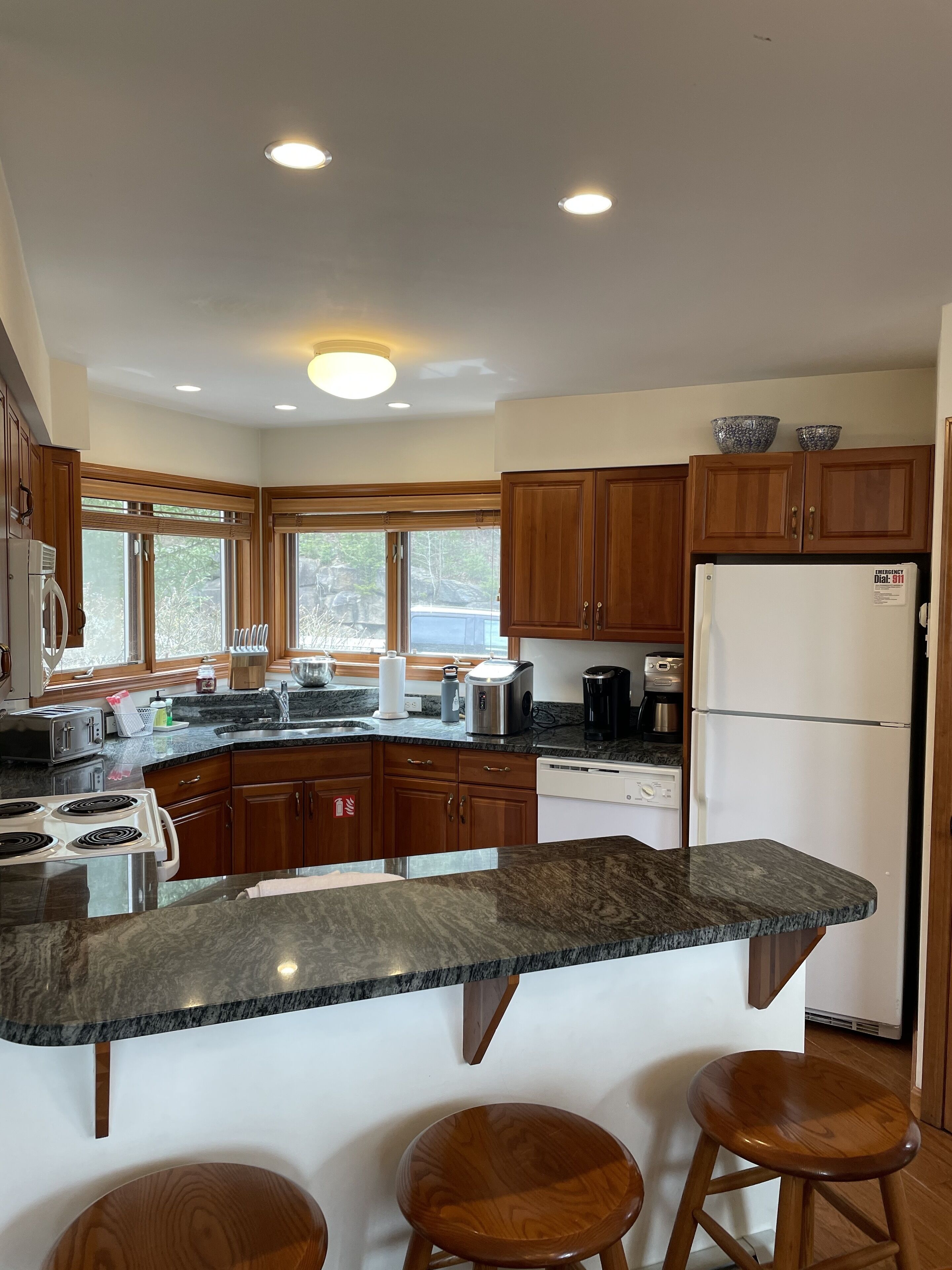 Private Slope side  end unit townhome in Bretton Woods