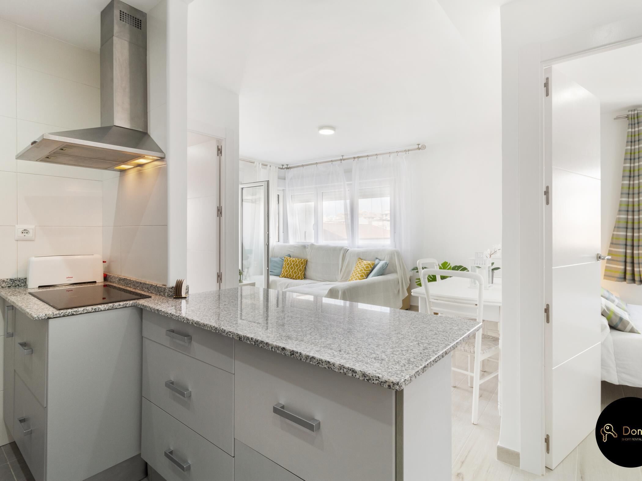 Bonito apartamento con balcón y vistas en Fuengirola