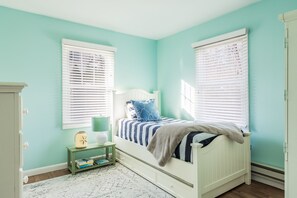 4 bedrooms, WiFi, bed sheets - Perfect beach getaway (East Hampton)