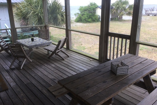 Large screened porch to enjoy summer evenings, nights, and meals!