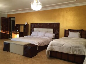 Panoramic Penthouse | 3 bedrooms, desk, iron/ironing board, free WiFi - Penthouse Apartment  Pyramids view (Giza)