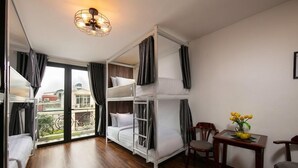 Room - Hanoi Backpacker Suite Hostel (Hanoi)