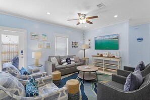 TV - Emerald Ayes - Comp Bikes + Beach Service, Heated Pool, Deeded Beach Access! (Miramar Beach)