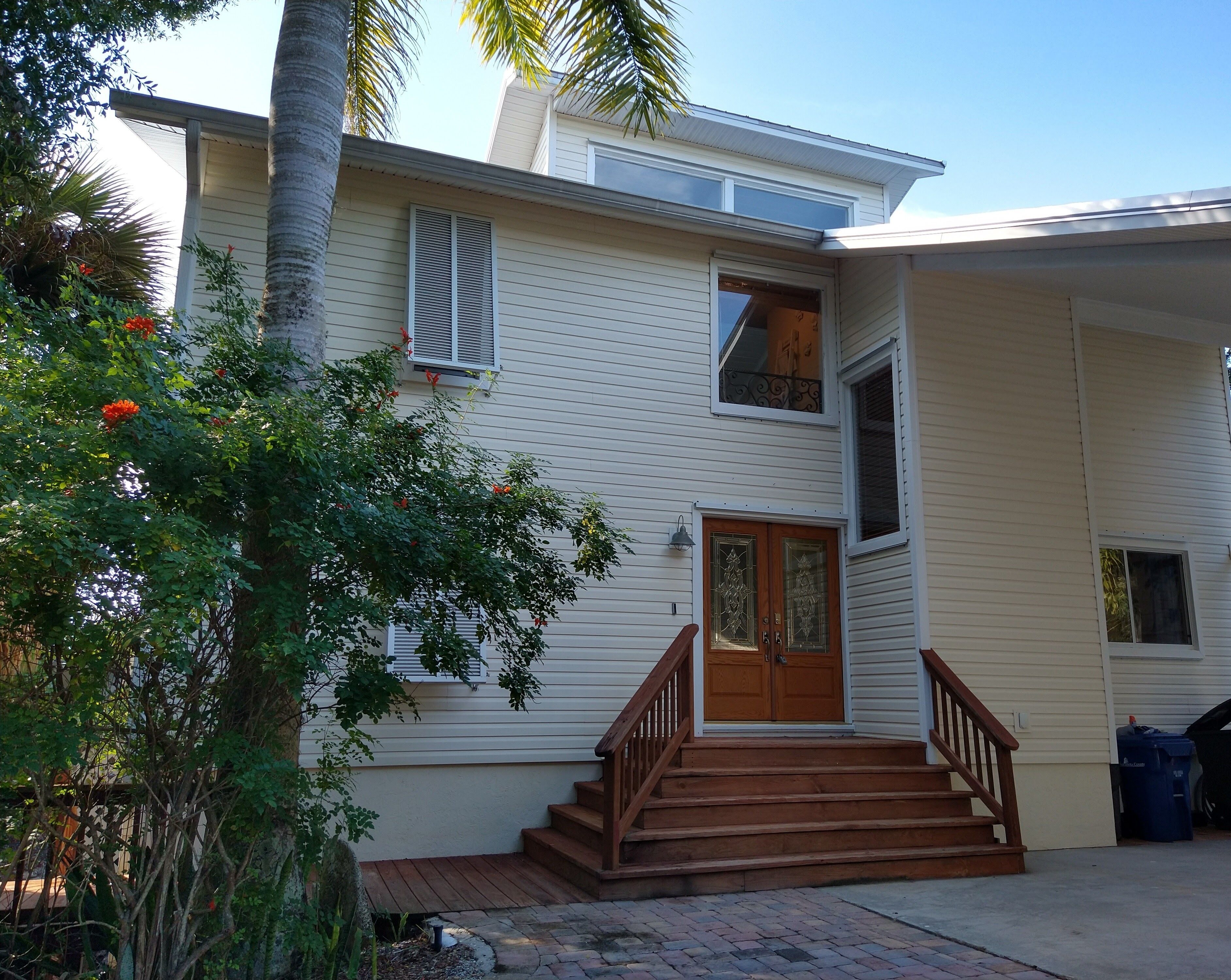 Close to 3 Beaches, Private Gated Waterfront Tropical Oasis Heated Pool Estate