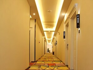 Interior - Shell Nanjing Yuhuatai District Meishan Town Wanghai Pedestrian Street Hotel (Nanjing)