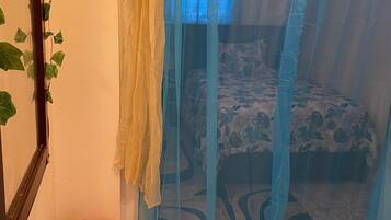 2 quartos, ferros/tábuas de passar roupa, Wi-Fi de cortesia