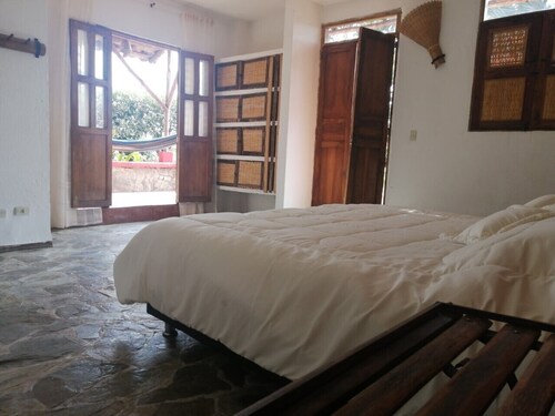 Frente A Panaca EJE Cafetero Linda Cabaña Familiar