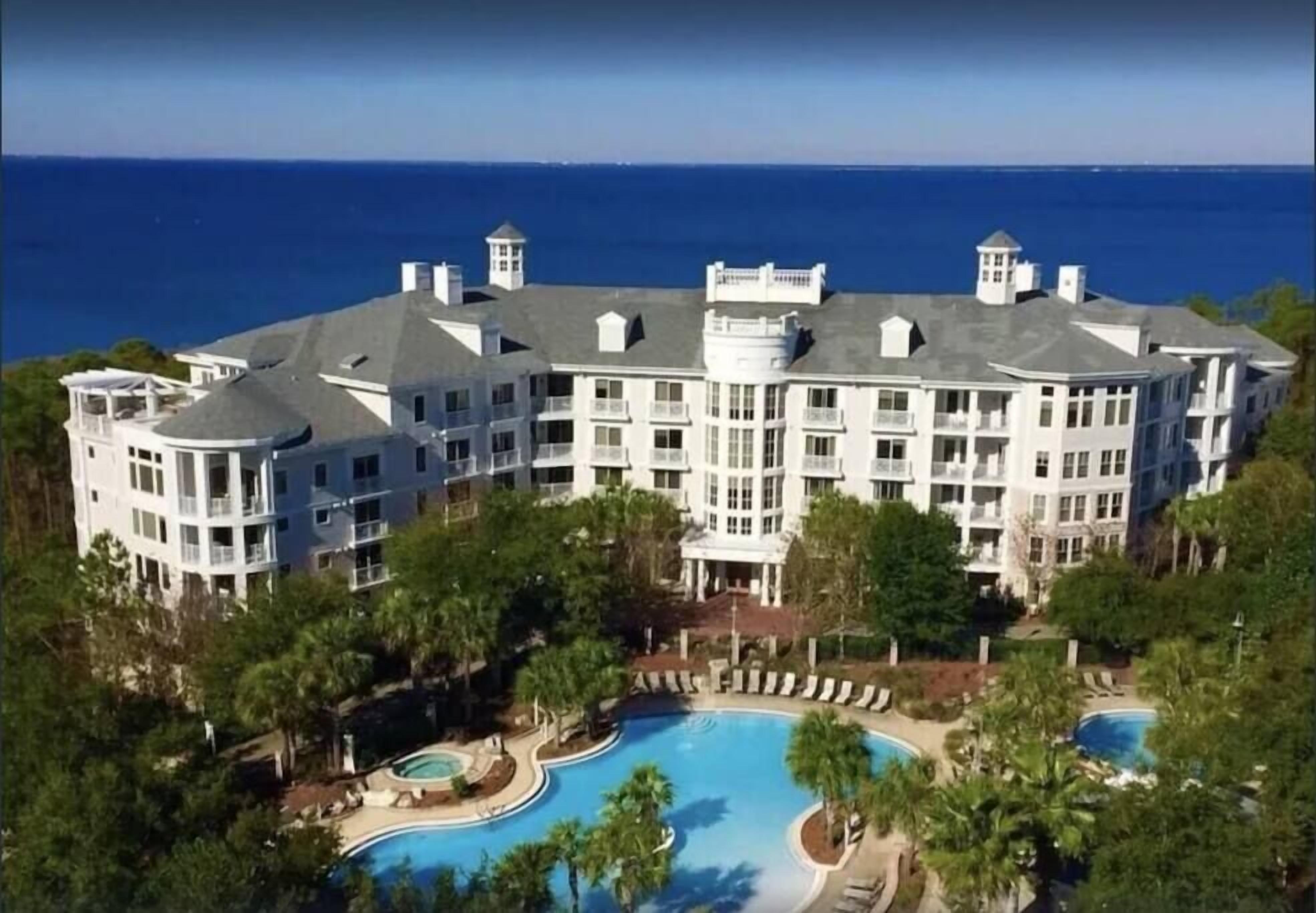 Baytowne Bliss*Renovated Luxury Condo*Resort Pool+Shuttle