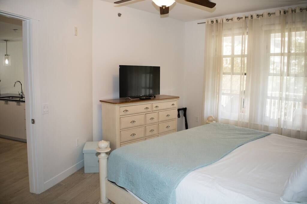 Baytowne Bliss*Renovated Luxury Condo*Resort Pool+Shuttle