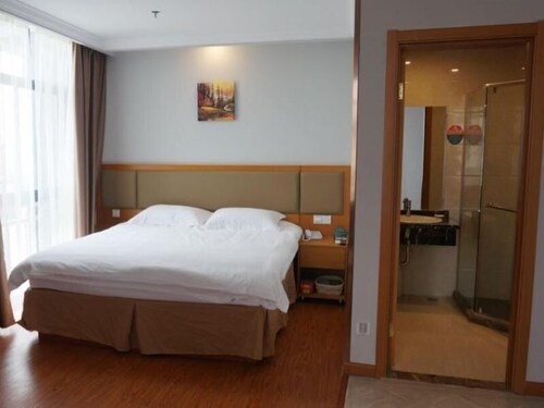 Greentree Inn Henan Xinyang Shangcheng County Huangbaishan Road Times Shopping Mall Express Hotel