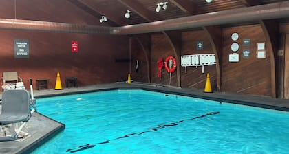 Steps away from ski, golf, and pool - Newly renovated condo