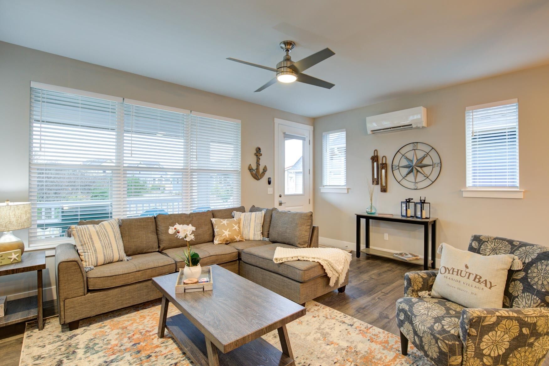 Butter Clam Cottage - Oyhut Bay Seaside Village