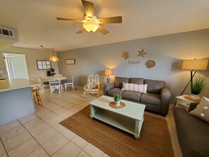 Smart TV - Ultimate Family Beach House~Close to pool & beach! (Panama City)