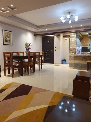 Dining - Charming 3-Bed Apartment in New Cairo City (New Cairo City)