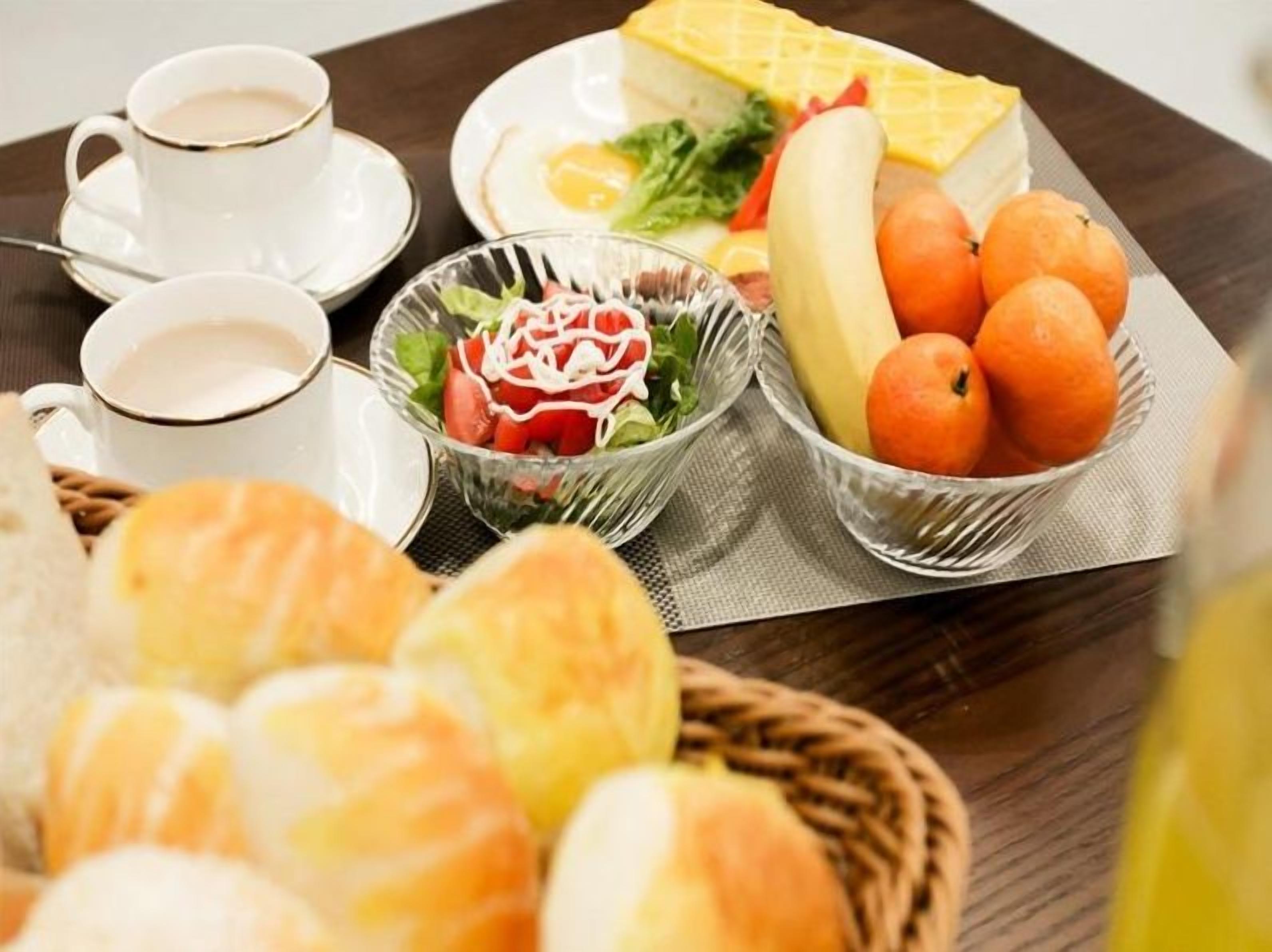 朝食