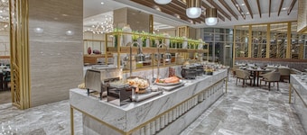 Kingsford Hotel Manila Bay