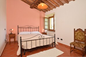 7 bedrooms, iron/ironing board, free WiFi, bed sheets - Casa Sofi, Monticiano, Italy (Monticiano)