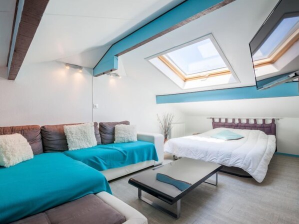 1 bedroom, iron/ironing board, WiFi