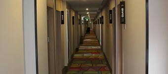 Shell Shanghai Chedun Yingshi City Yingshi Road Hotel