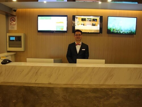 Shell Shanghai Chedun Yingshi City Yingshi Road Hotel