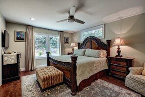 3 slaapkamers, een strijkplank/strijkijzer, gratis wifi, beddengoed