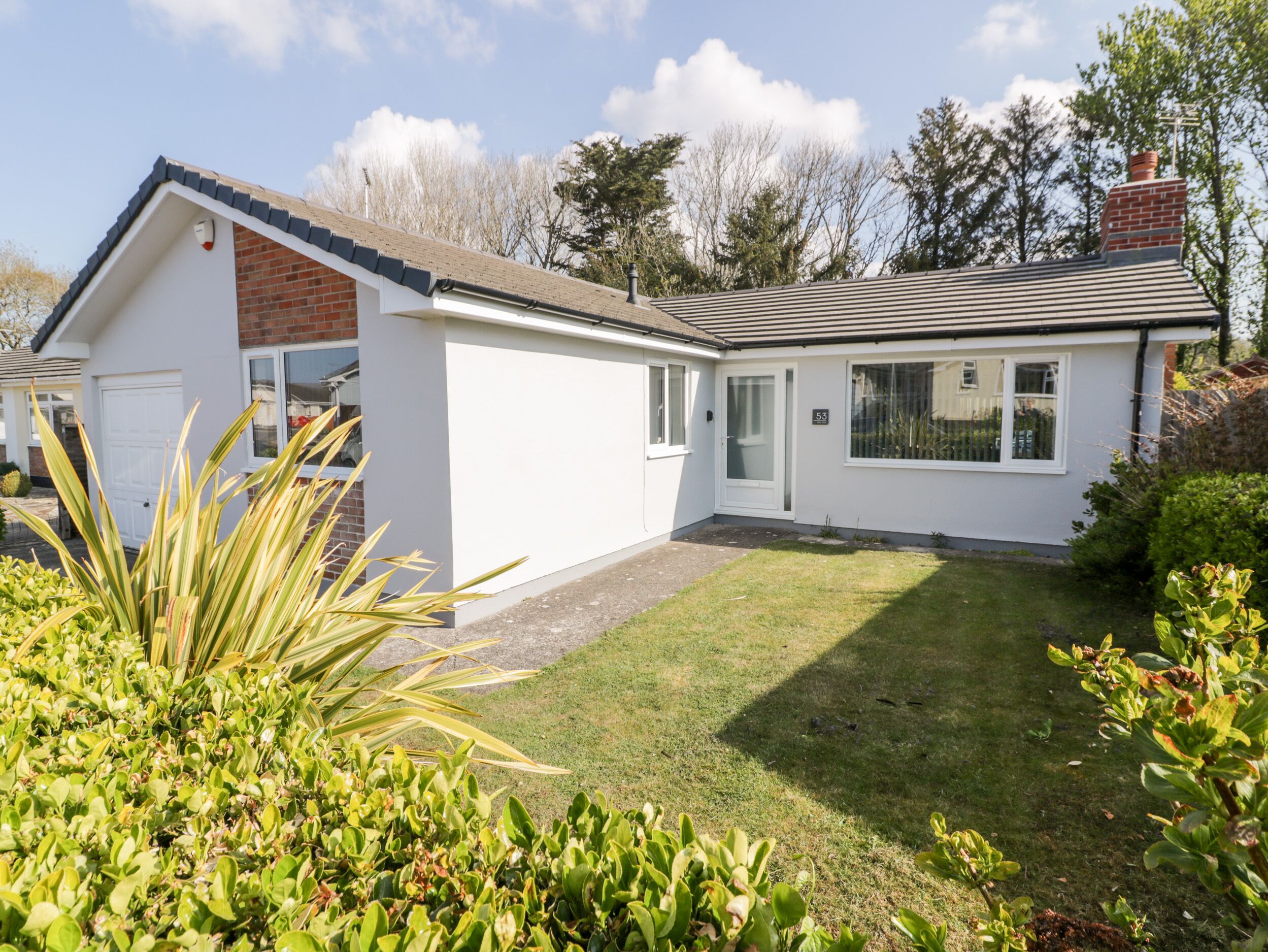 SEA SALT, family friendly, character holiday cottage in Bude