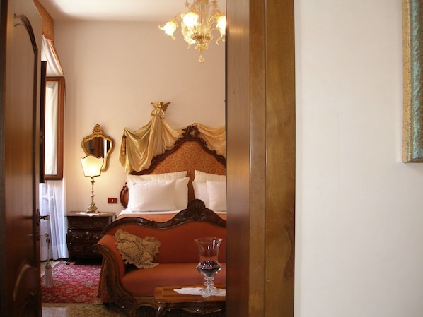 Unclassified image, 1 of 35, button - B&B Ca' Pier (Venice)