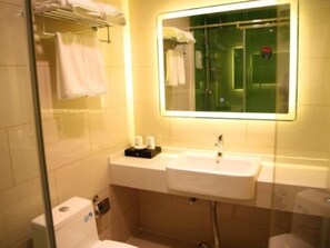 Bathroom - Greentree Inn Heze Train Station Hotel (Heze)