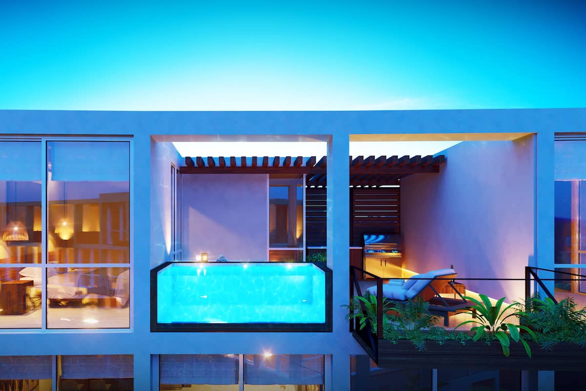 Deluxe Large Penthouse Apartment Rooftop Pool | 1 bedroom, hypo-allergenic bedding, down comforters, in-room safe