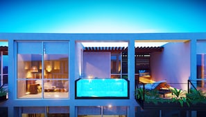 Deluxe Large Penthouse Apartment Rooftop Pool | Hypo-allergenic bedding, down comforters, in-room safe, blackout drapes - The Waves Tulum (Tulum)