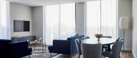 Penthouse, 3 Bedrooms | Living area