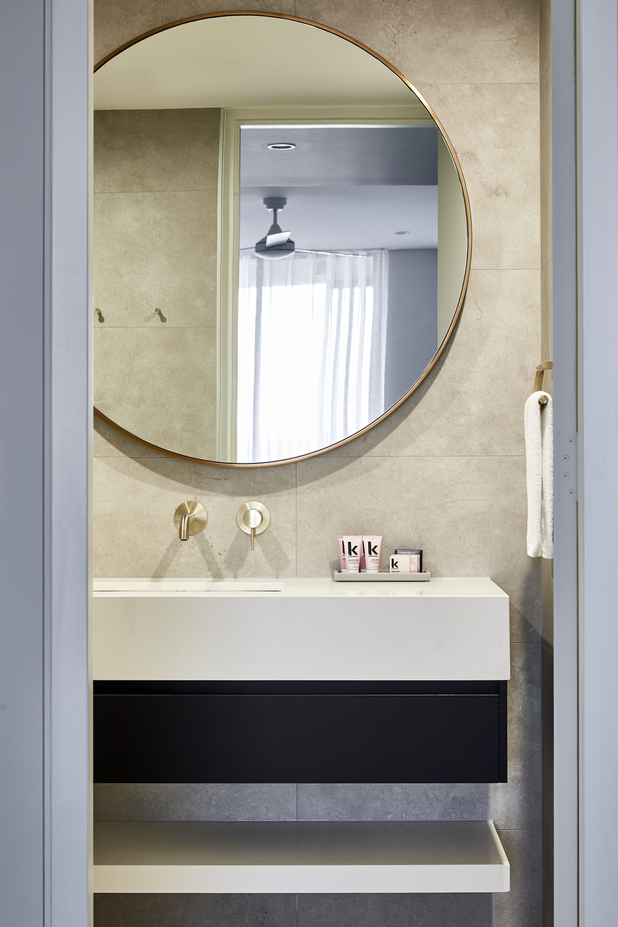 Astina Suites — image 9