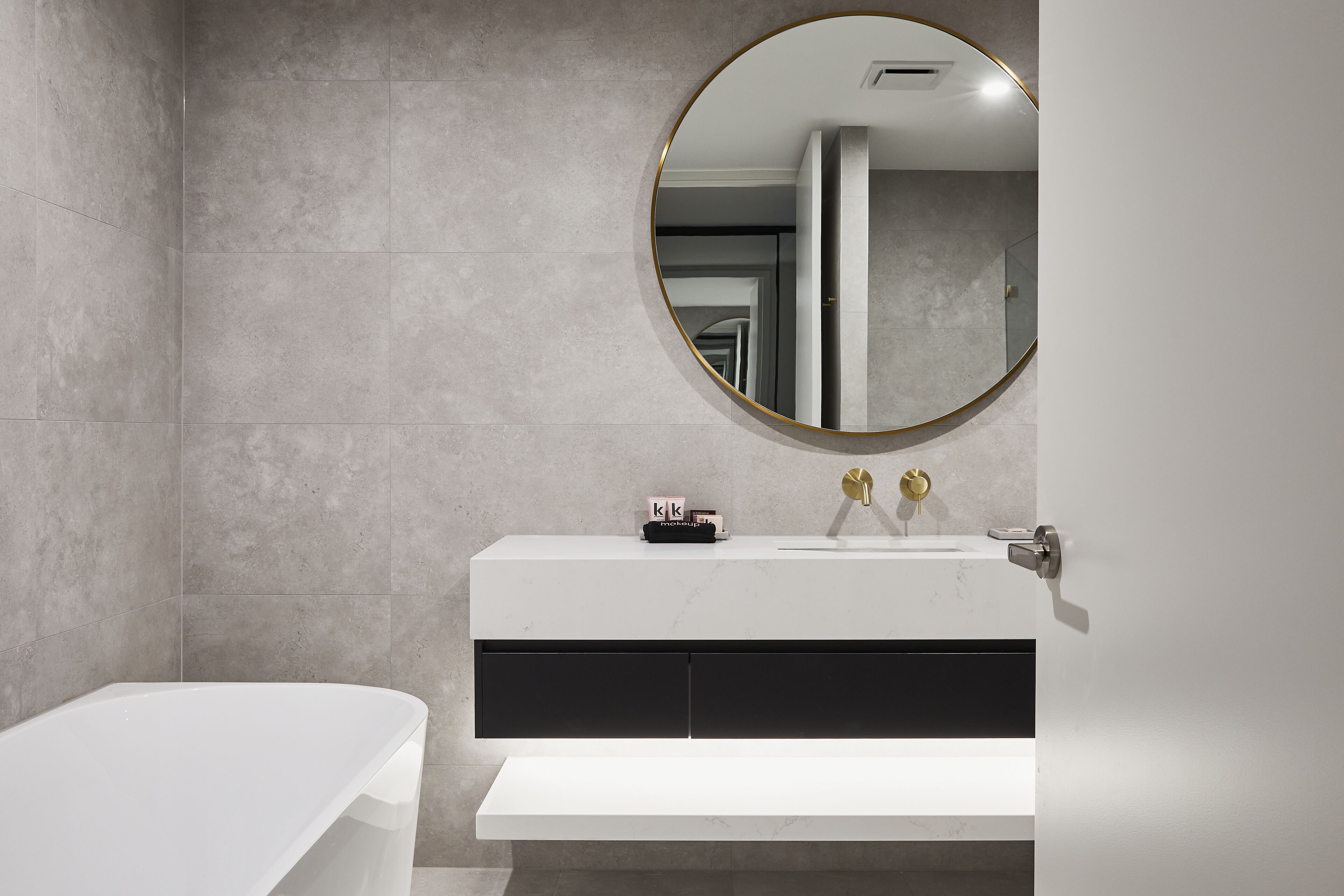 Astina Suites — image 10