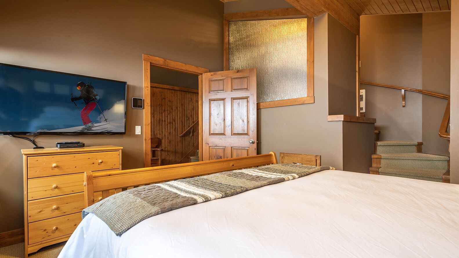 3 chambres, fer et planche à repasser, Wi-Fi gratuit, draps fournis