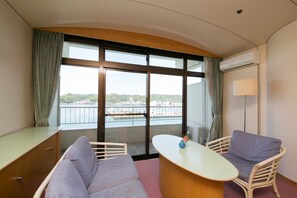 Flat-screen TV - Hotel Urashima (Nachikatsuura)