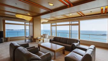 传统客房, 无烟房 (Sanjokan Executive Suite) | 客房内保险箱