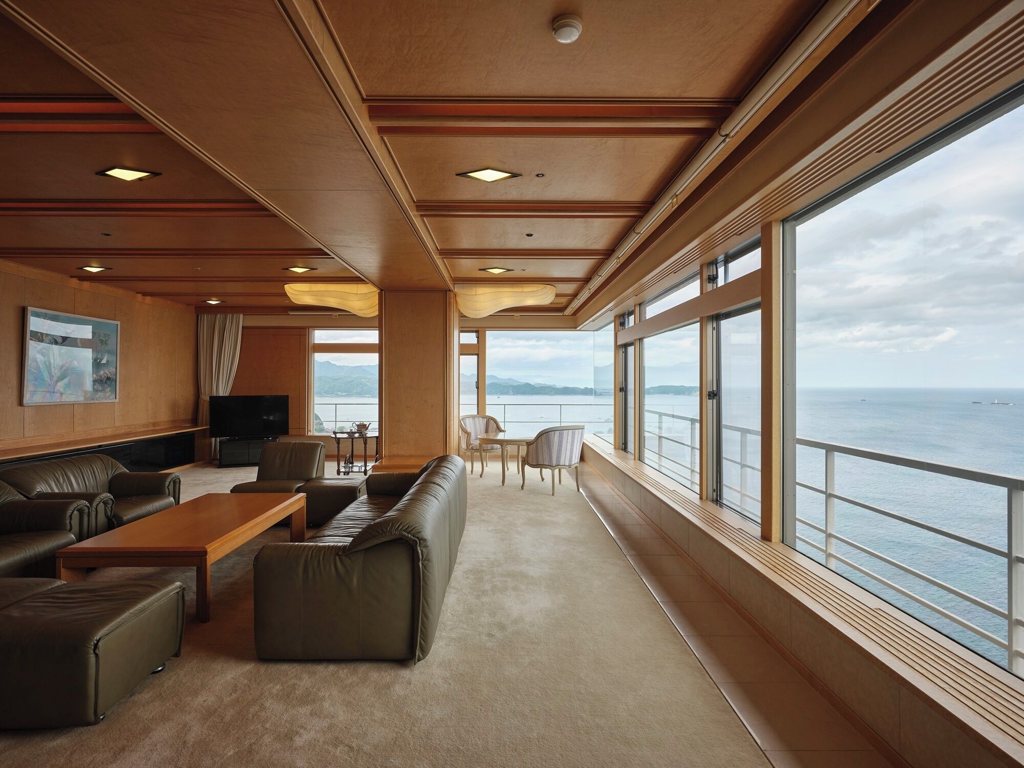 传统客房, 无烟房 (Sanjokan Executive Suite) | 客房内保险箱