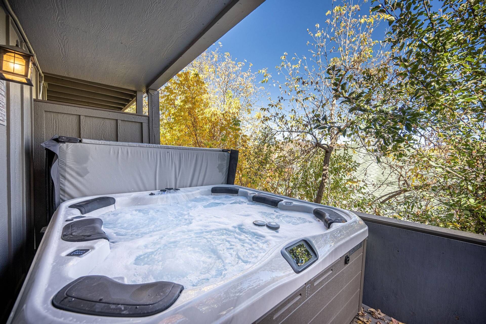 Bain à remous extérieur