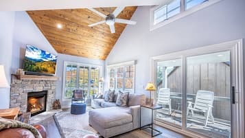 Smart TV, fireplace, offices
