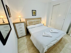 1 bedroom, iron/ironing board, free WiFi, bed sheets