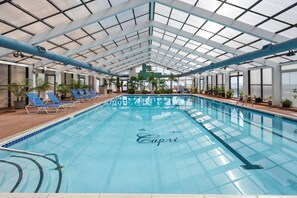 室内游泳池