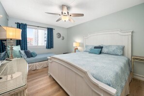 2 bedrooms, iron/ironing board, free WiFi