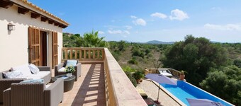 Chalet "Cas Cans" with Mountain View, Pool, Wi-Fi, A/C, Balcony, Terrace & Garden