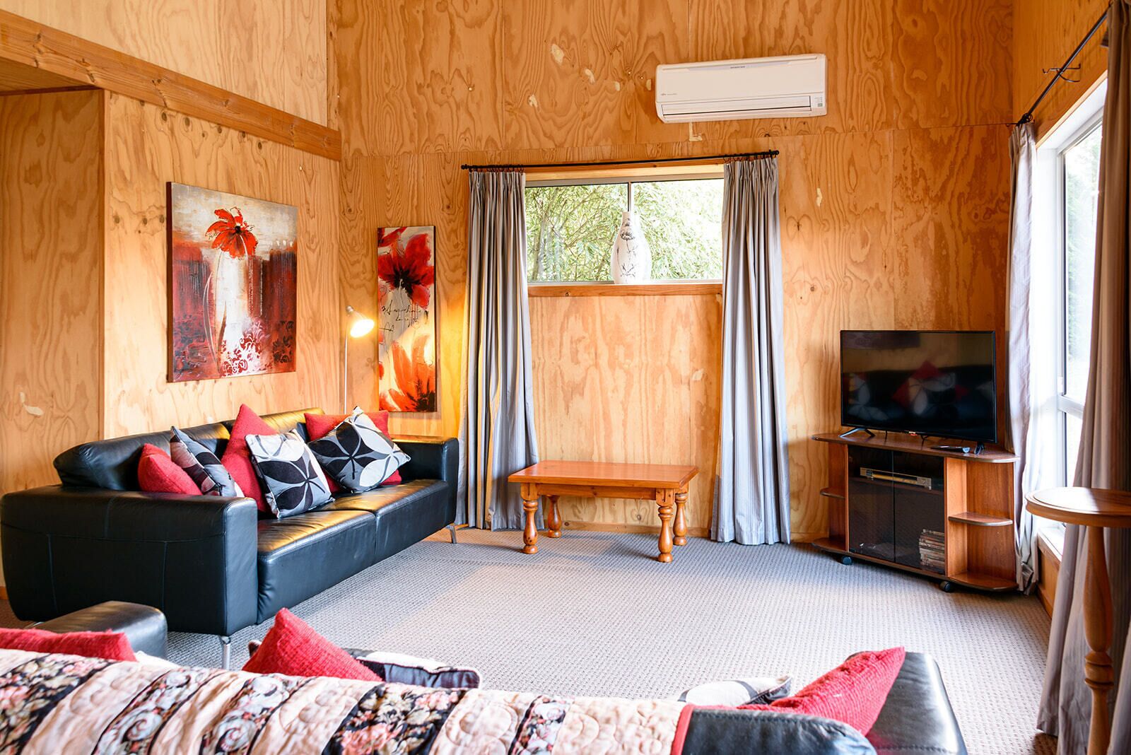 Peaceful cottage retreat an hour from Melbourne