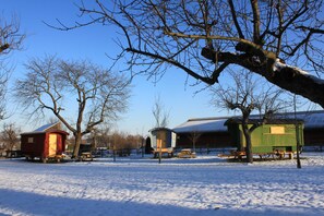 Unclassified image, 4 of 19, button - Schäferwagen 1 - Schäferwagen im Leipziger Neuseenland (Borna)