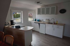 Fridge, oven, dishwasher