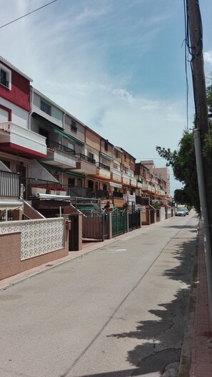 Exterior - Semi-detached house with two floors, located 100m from the sea in Morro de Gos beach (Oropesa)