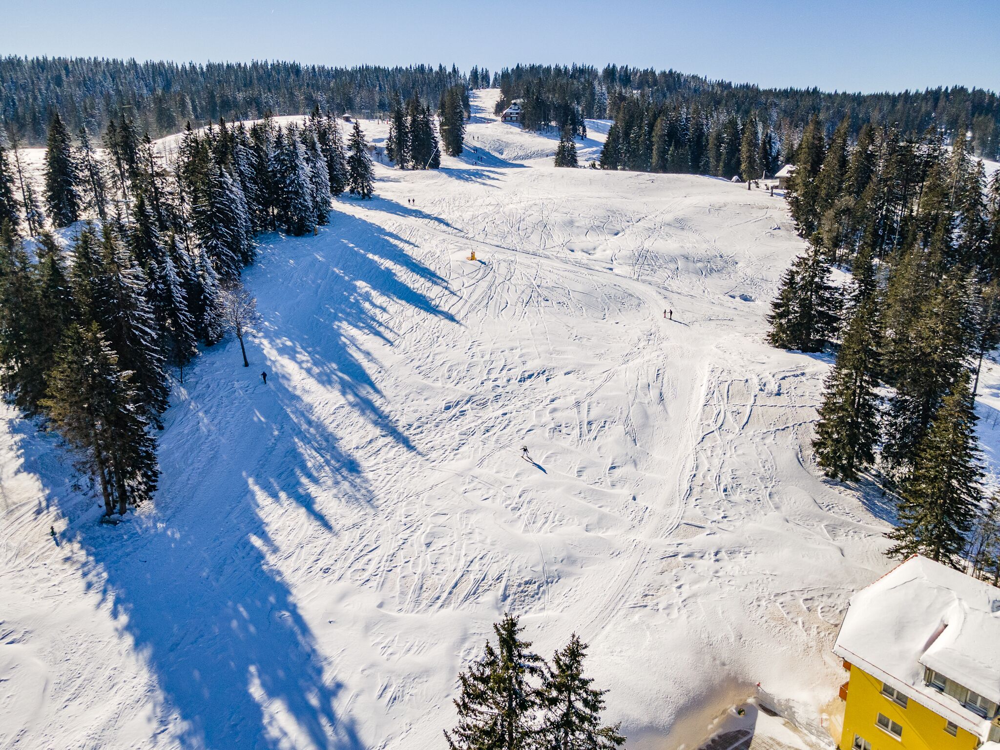 Snow and ski sports