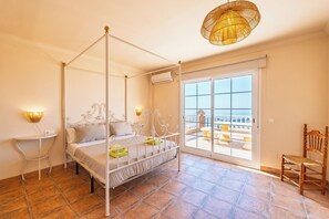 3 bedrooms, iron/ironing board, travel cot, WiFi - Villa Olympo by Solset (Torrox)